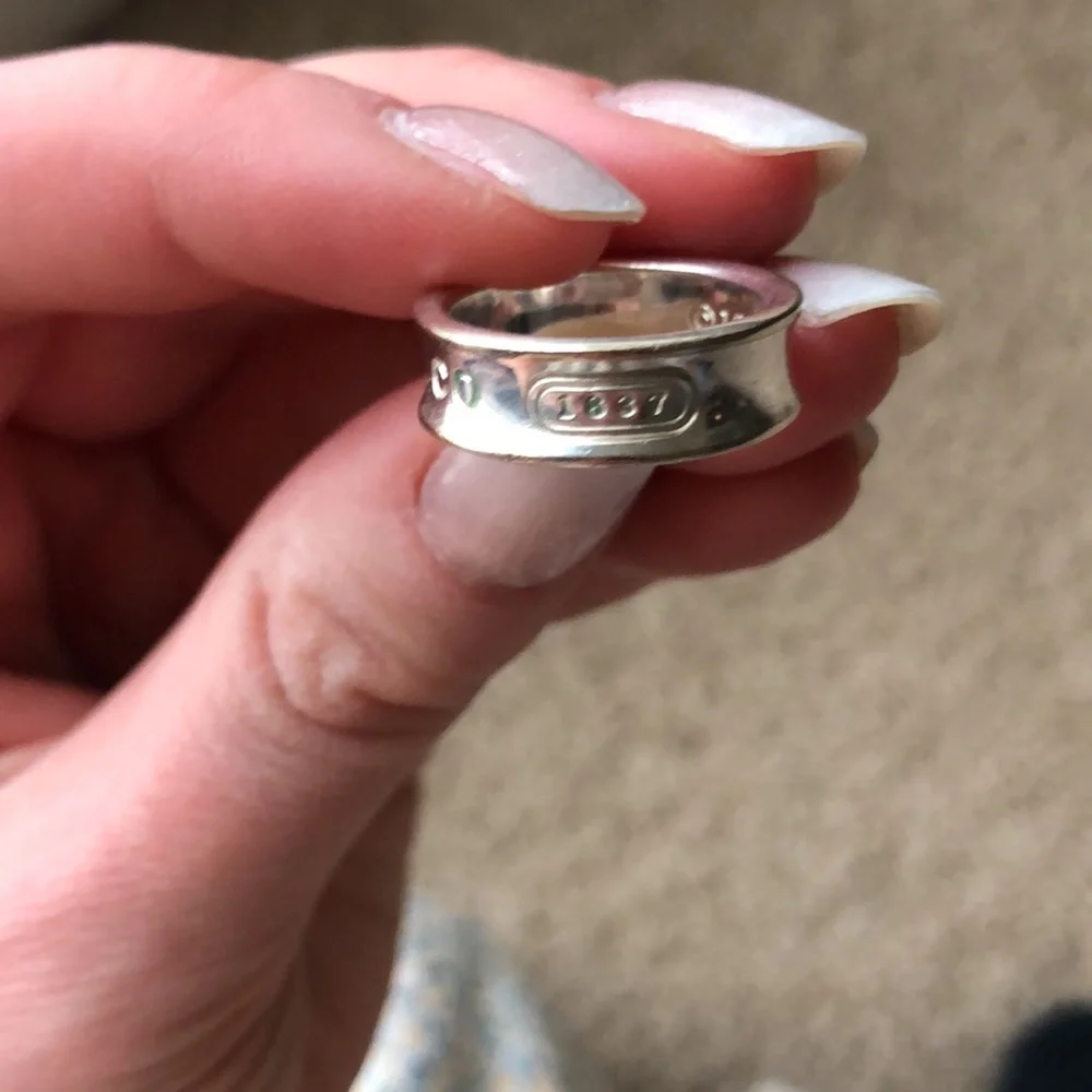 Tiffany & Co. Ring - Picture 4 of 6